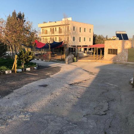Madaba Camp Resort Екстериор снимка